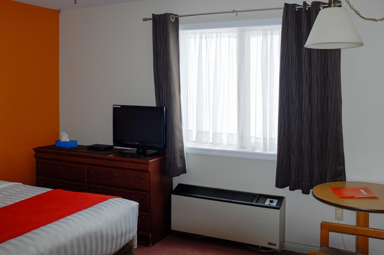 Hotel Robin Hood แกรนด์ฟอลส์-วินด์เซอร์ ภายนอก รูปภาพ